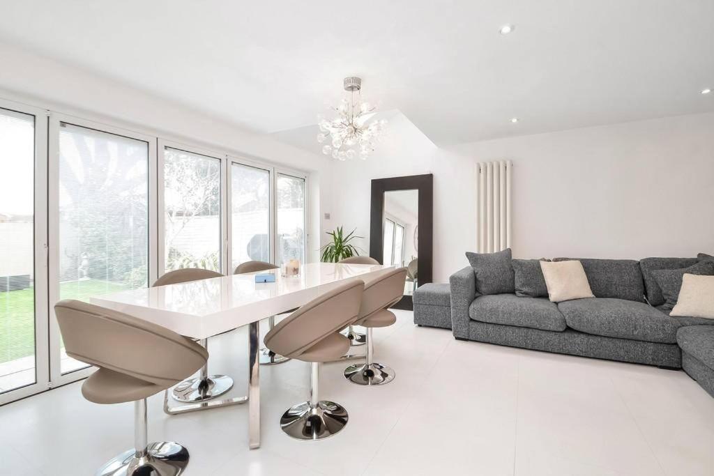 Home In Southsea With Hot Tub, Close To The Sea Portsmouth Exterior foto